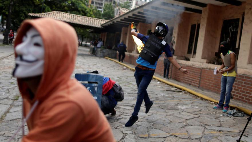 Un muerto en el nuevo &#039;paro cívico&#039; de Venezuela