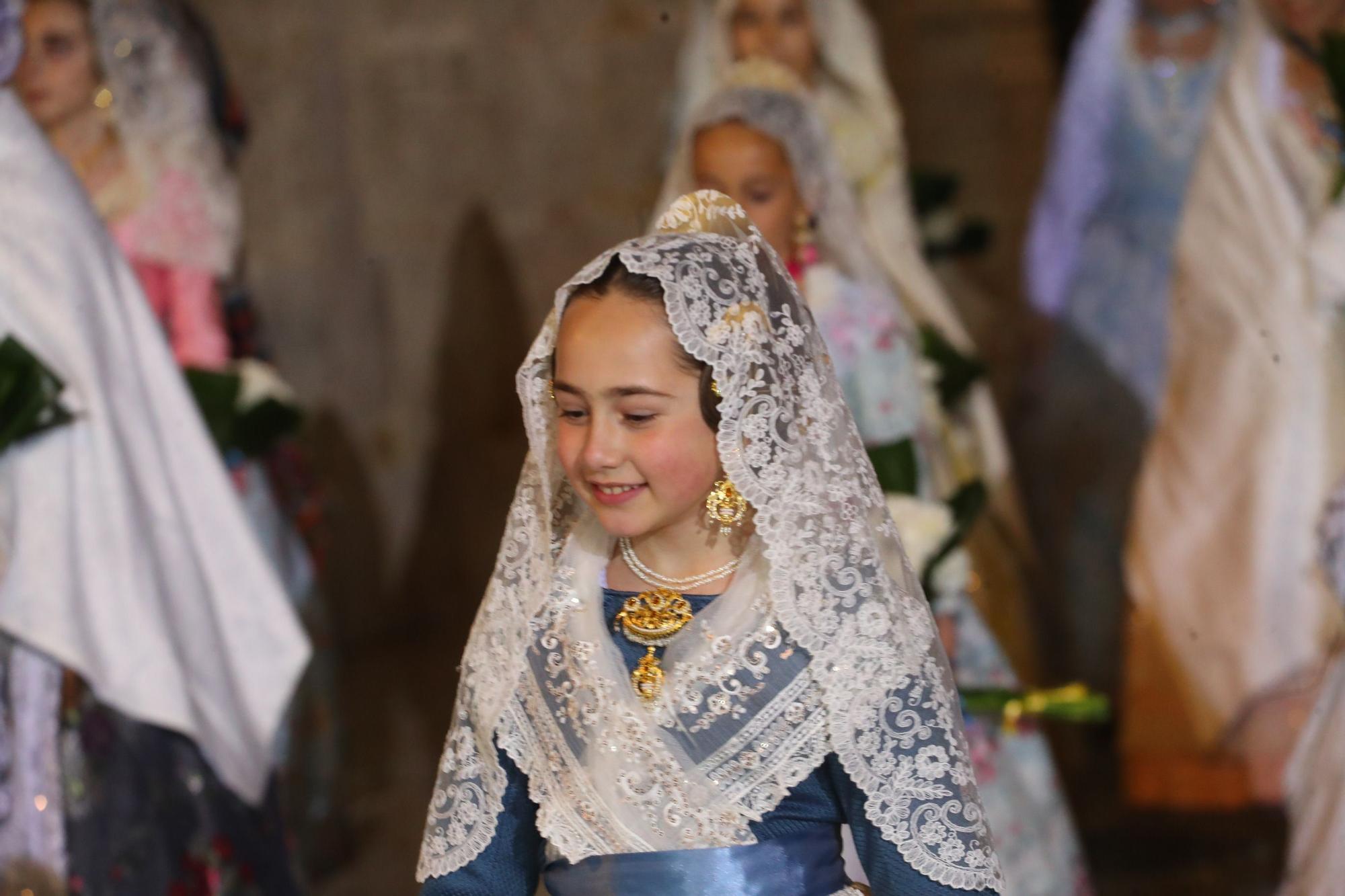 Búscate en el primer día de ofrenda por la calle de la Paz (entre las 21:00 a las 22:00 horas)