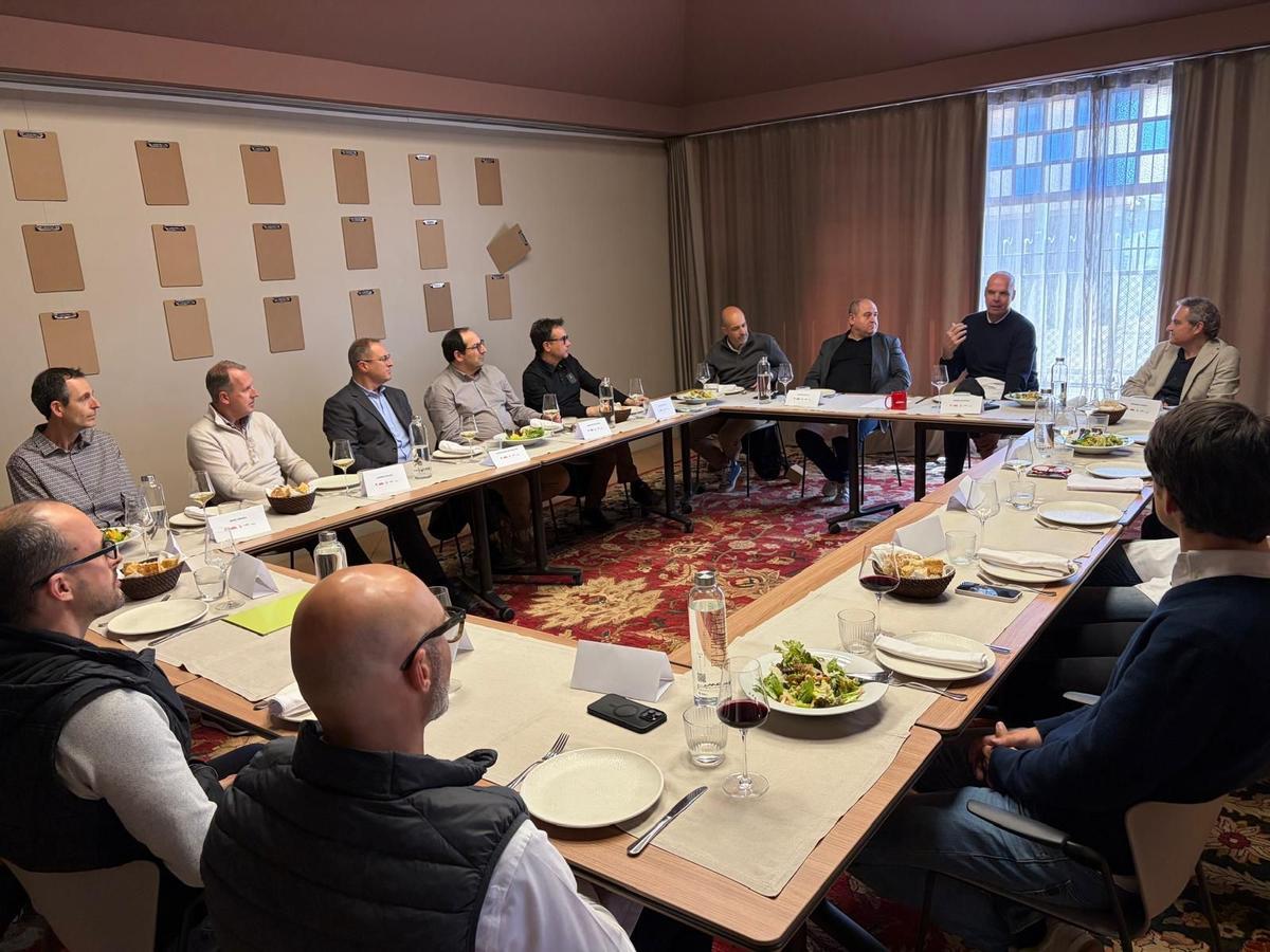 Dinar col·loqui va organitzar dijous l’Associació Catalunya Valley