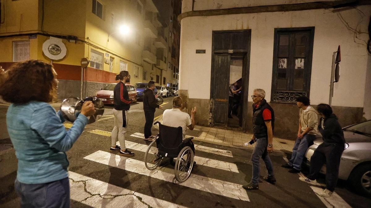 La casa de la calle El Saludo que tienen que desalojar los okupas en un mes.