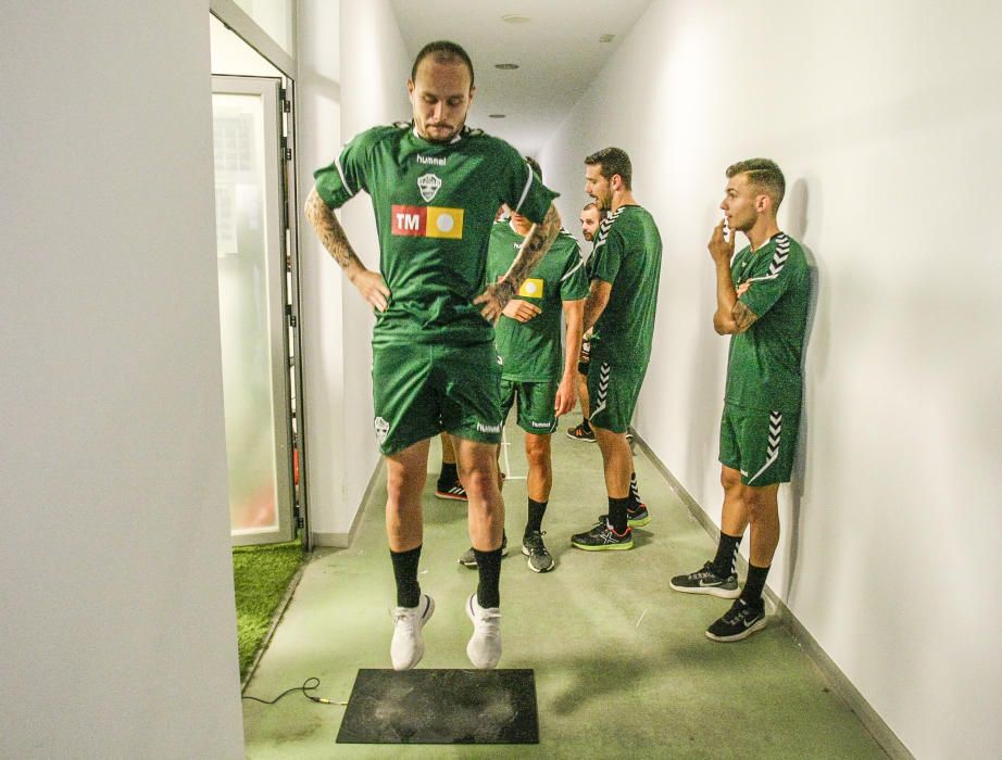 Los jugadores del Elche pasan las pruebas médicas