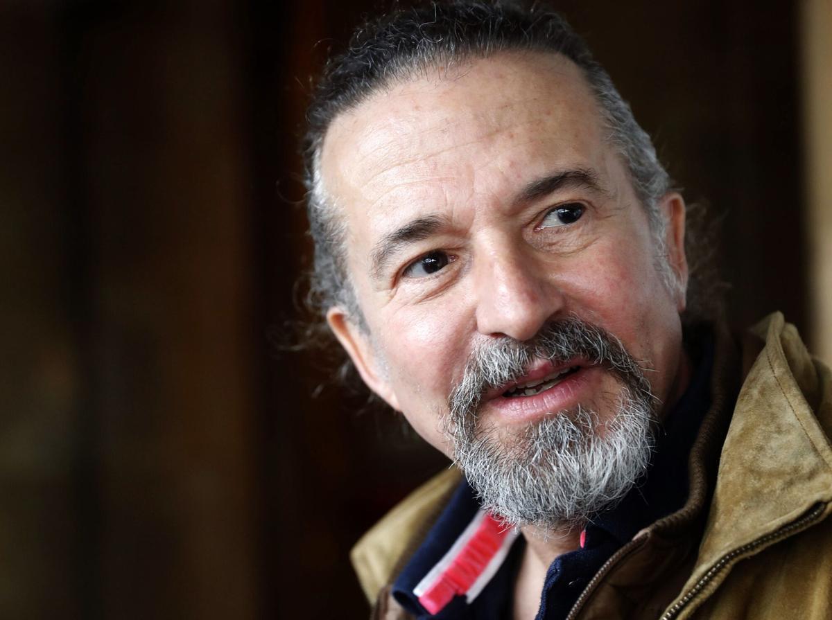GRAF5898. OVIEDO, 23/04/2019.- El compositor José María Cano, miembros del jurado del Premio Princesa de Asturias de las Artes, al inicio de las deliberaciones para elegir al galardonado de esta edición entre las 40 candidaturas de 17 países que han sido presentadas, entre ellas muchas del campo de la música y artes plásticas. EFE/ J. L. Cereijido