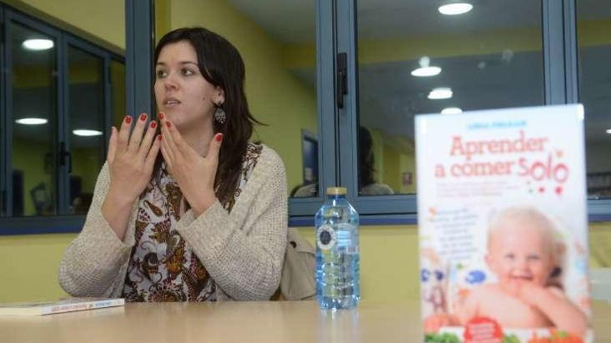 Lidia Tobar, en la presentación ayer de su libro. // N. Parga