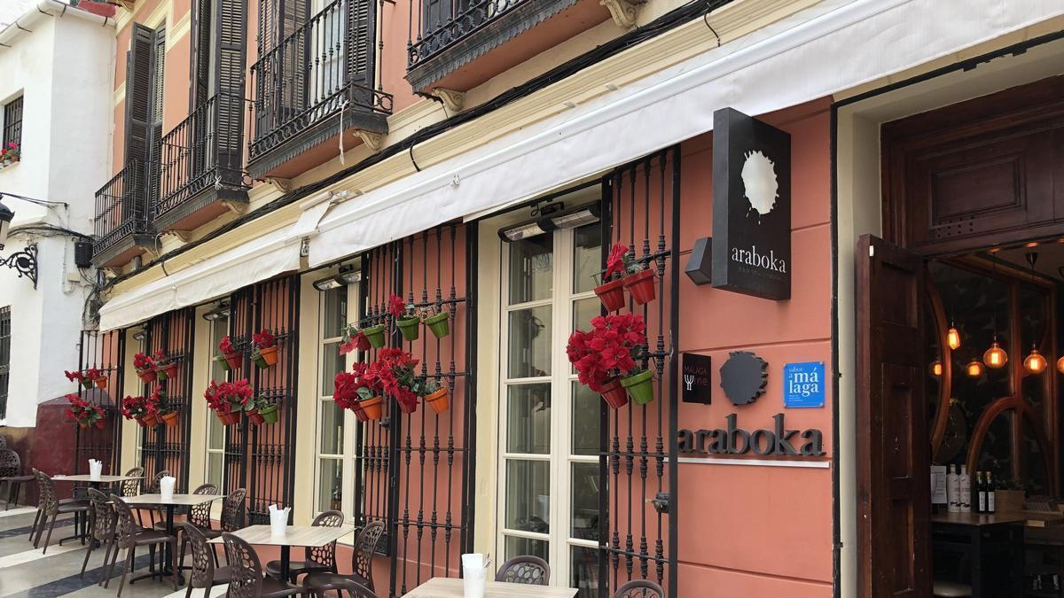 Araboka celebra los diez años de su apertura
