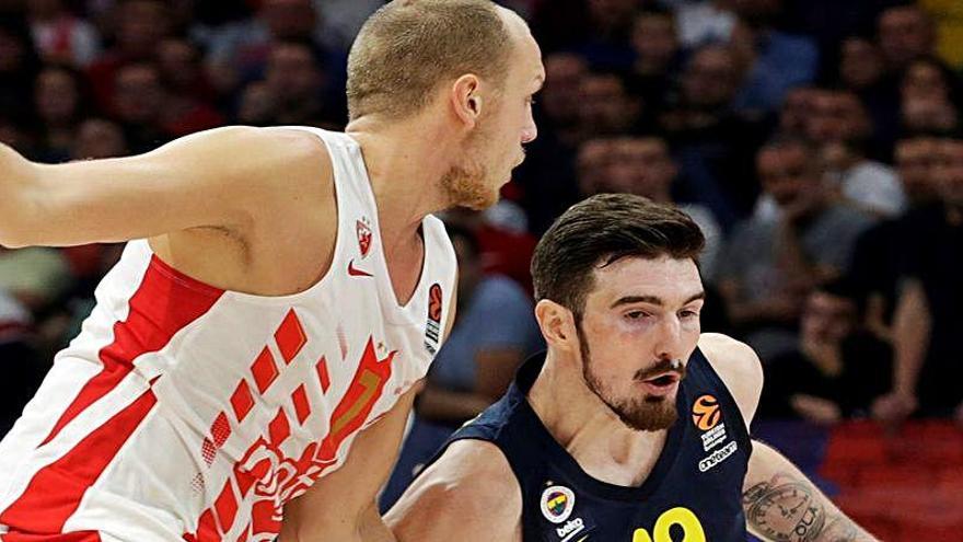 Nando De Colo, durante un encuentro con el Fenerbahçe