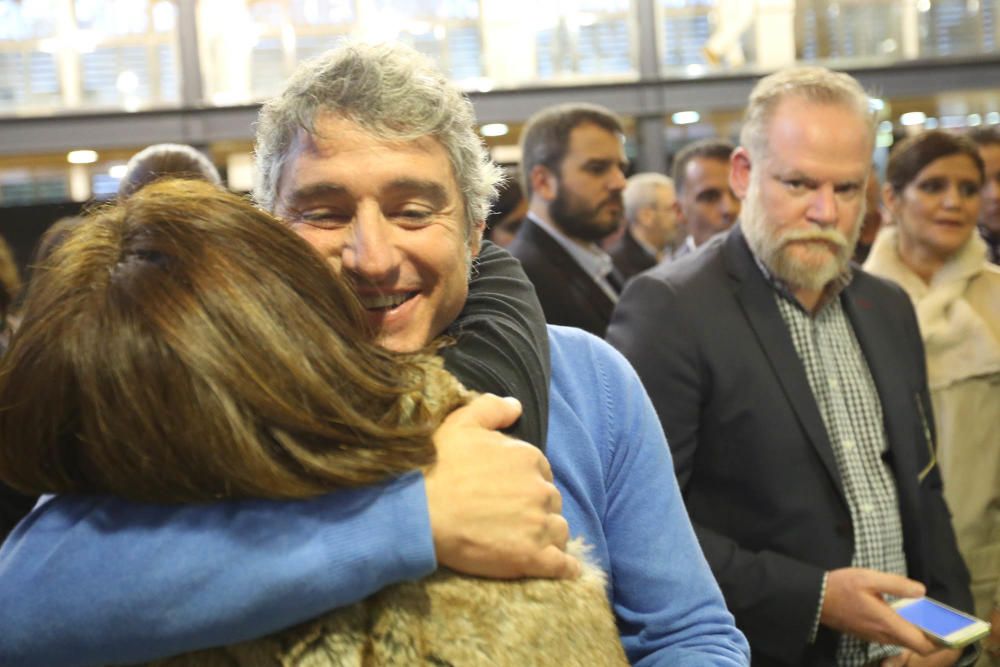 Instantes del recuento de votos en La Lonja