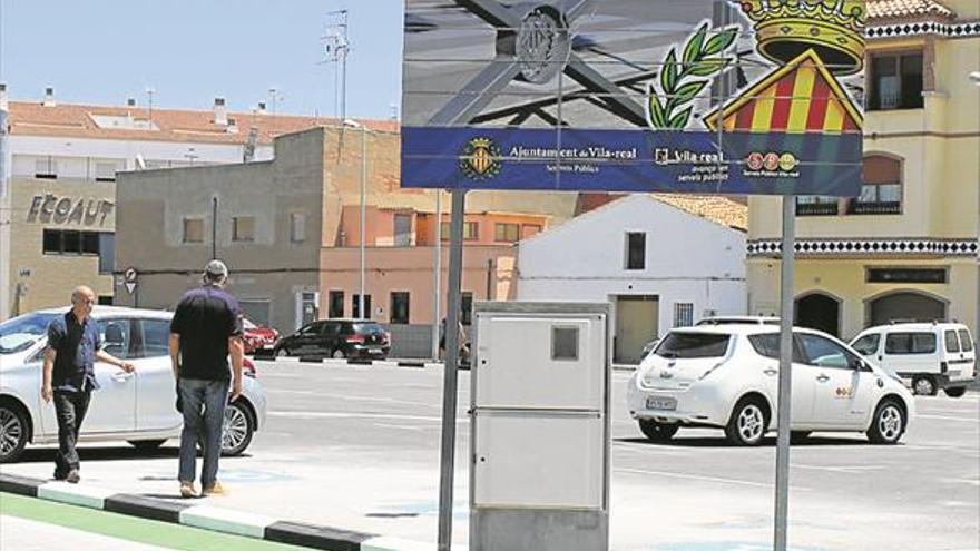 Reordenan el solar frente al colegio José Soriano para mejorar el párking