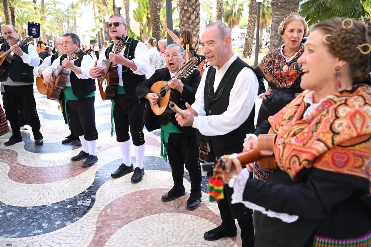 Albacete llega a Alicante con una jornada de folklore y gastronomía Albacete llega a Alicante con una jornada de folklore y gastronomía