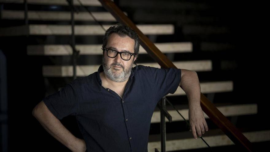Álvaro Colomer, publica 'In vitro. Una historia cultural de la destrucción de las mujeres