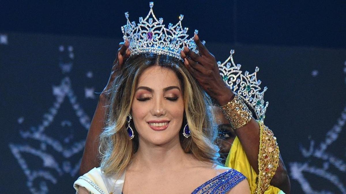 Valentina Fluchaire, de México, coronada Miss International Queen 2020