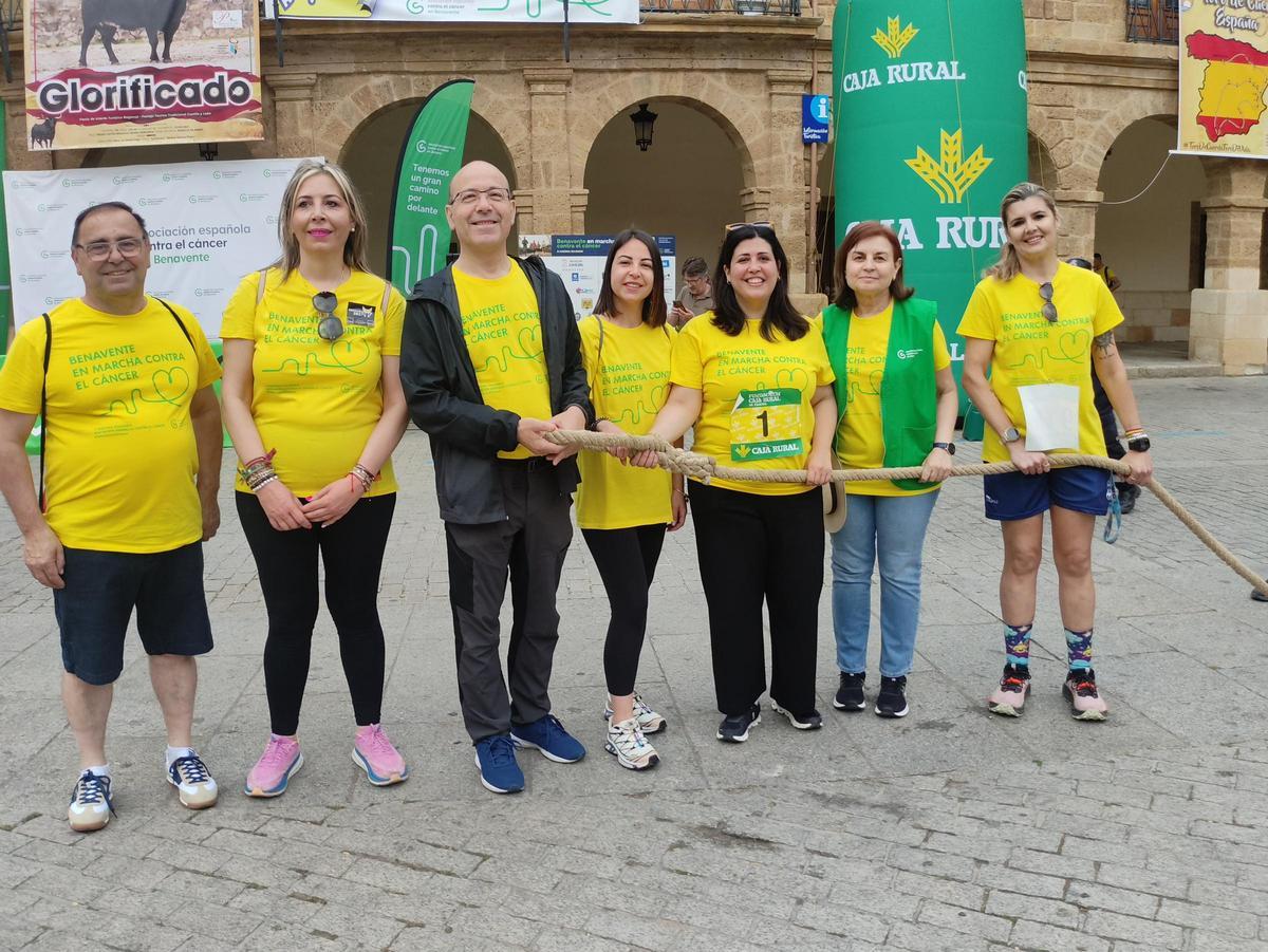 La XI Maroma Solidaria de la AECC de Benavente, en imágenes