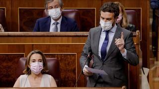 Casado pide a Sánchez que dimita y someta los indultos a las urnas