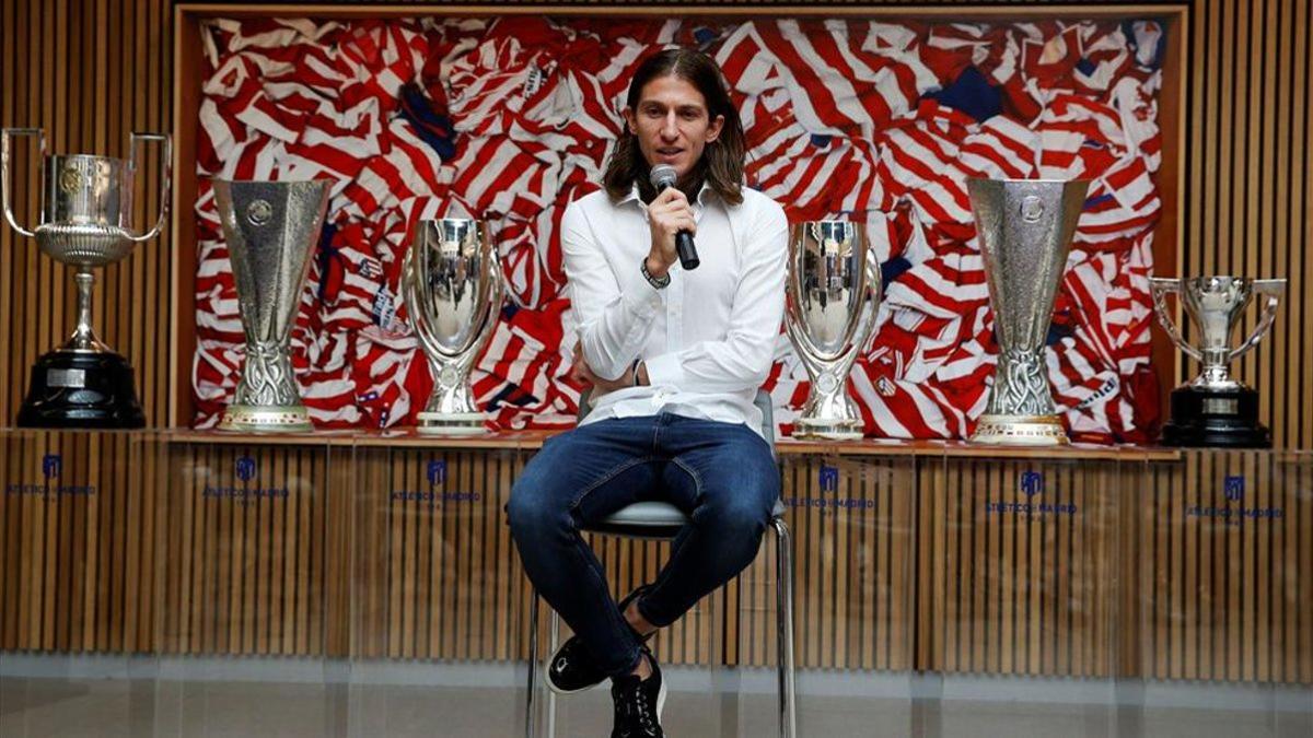 Filipe Luis, en su despedida como jugador del Atlético