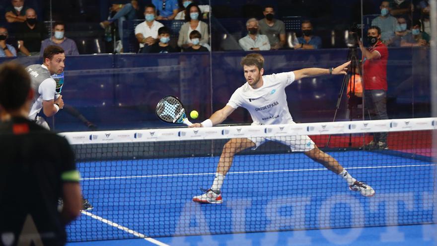 Javi Garrido se luce en el estreno del World Pádel Tour en Vista Alegre