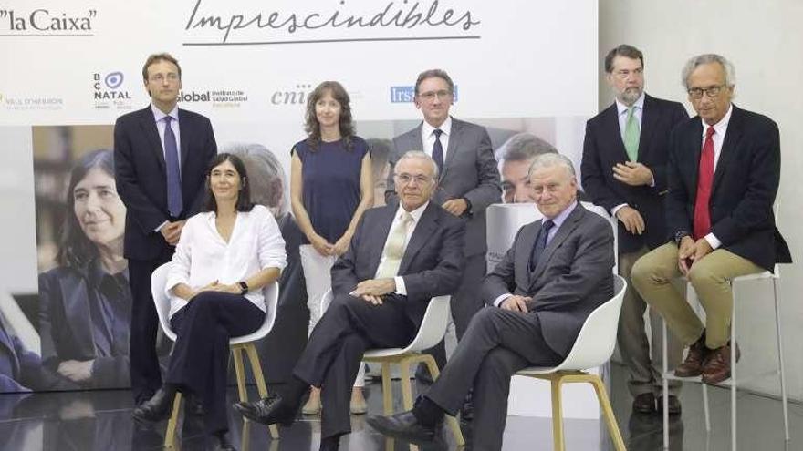 Científicos y responsables de la Fundación &quot;la Caixa&quot;, en Madrid. // Efe