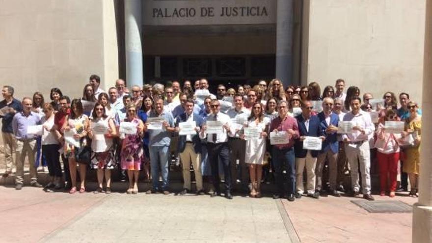 Protesta de los secretarios judiciales de la provincia