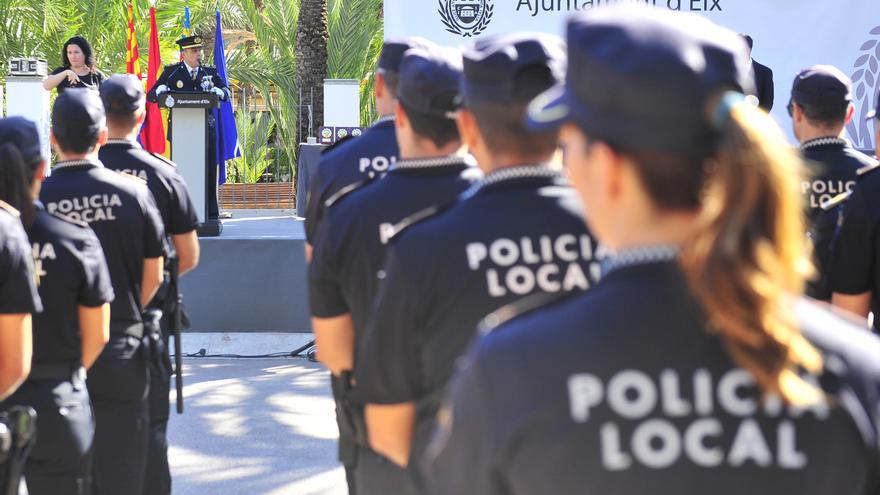 Una discusión en Elche entre dos hombres bebidos acaba con un joven agredido en la cabeza con una baldosa