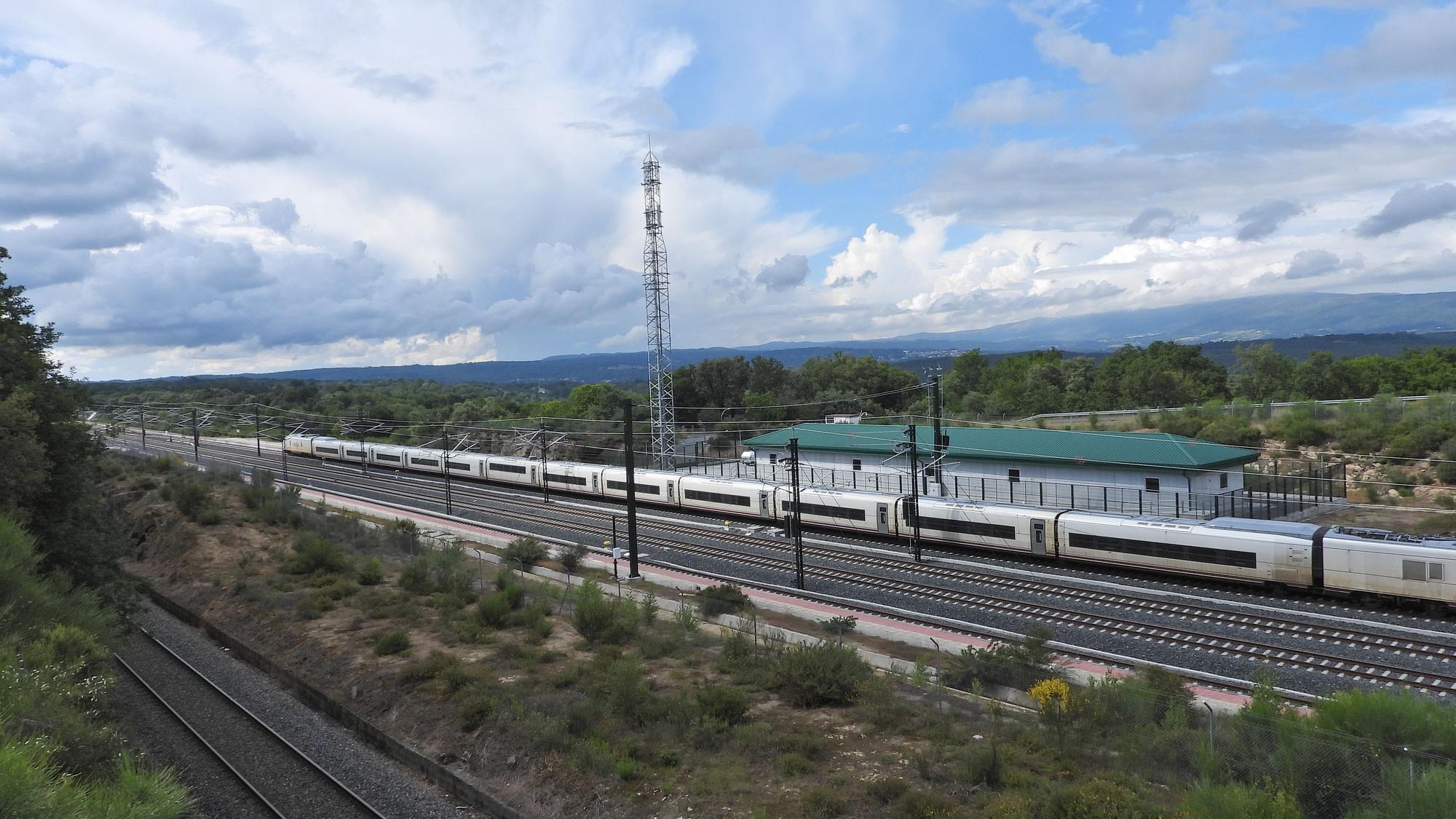 El Talgo Avril llega a Galicia para iniciar sus prueba