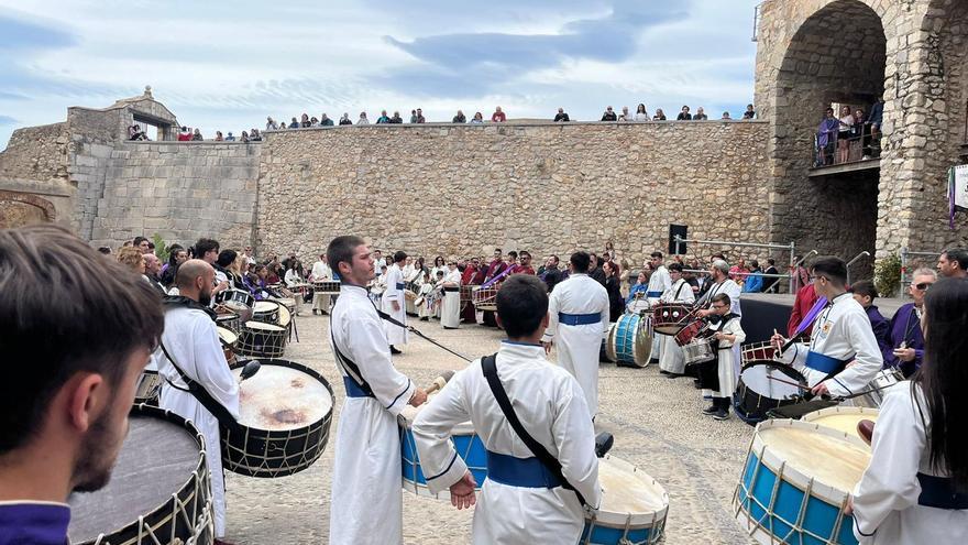 Peníscola vibra con los bombos