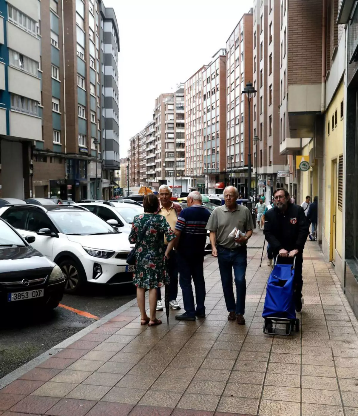 Alerta en pleno centro de Avilés: robos en pisos y marcas de silicona en puertas