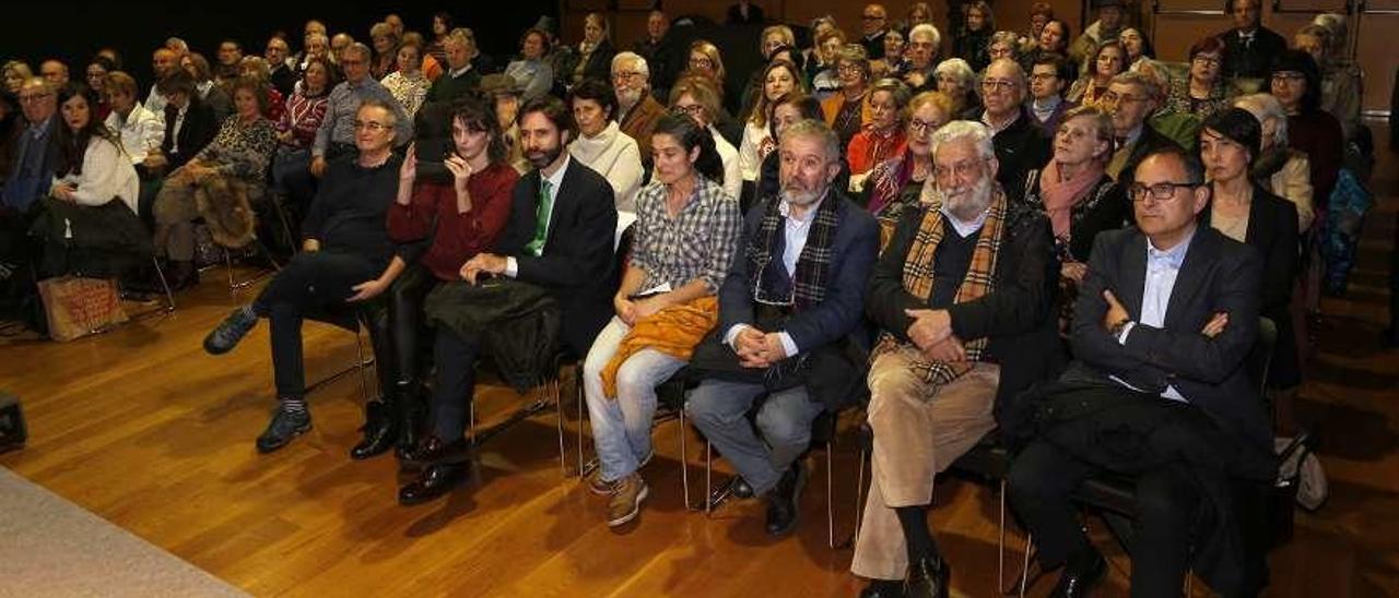 El público estrenó nuevo auditorio para CLUB Faro, en el museo MARCO. // Ricardo Grobas