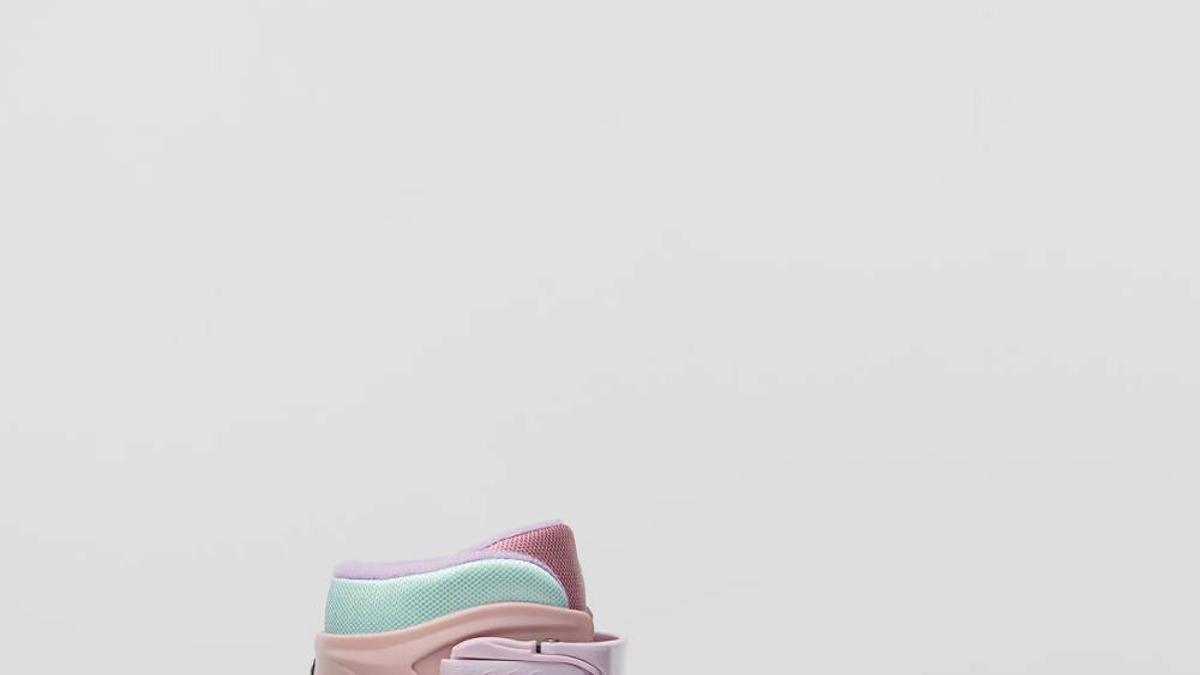 Zara lanza unos patines rosas y verde mint