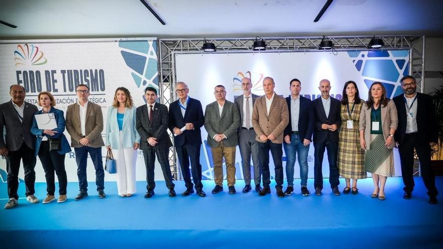 El Foro de turismo de O Salnés aborda los retos del Camino de Santiago para no caer en la masificación