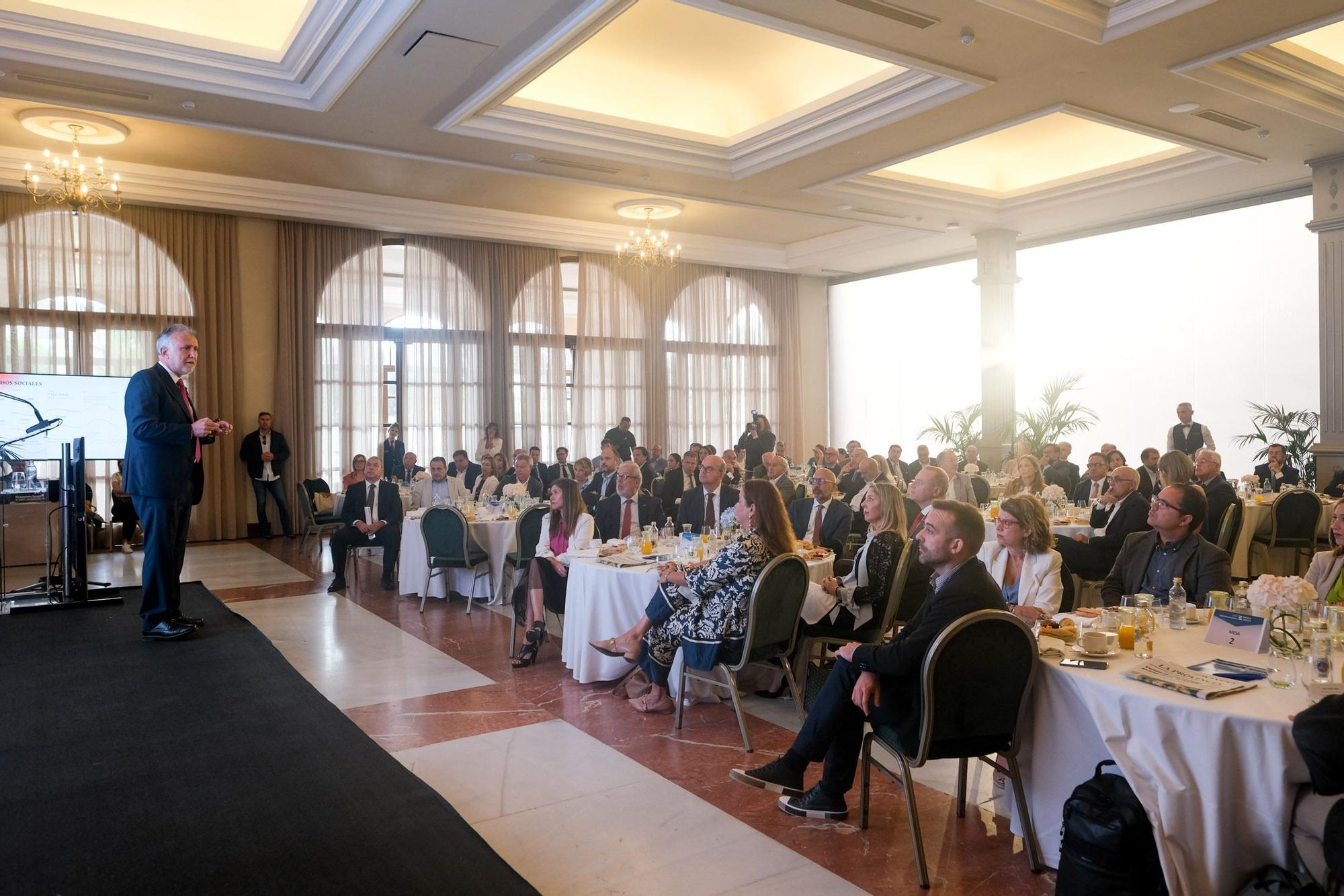 Foro Prensa Ibérica con Ángel Víctor Torres