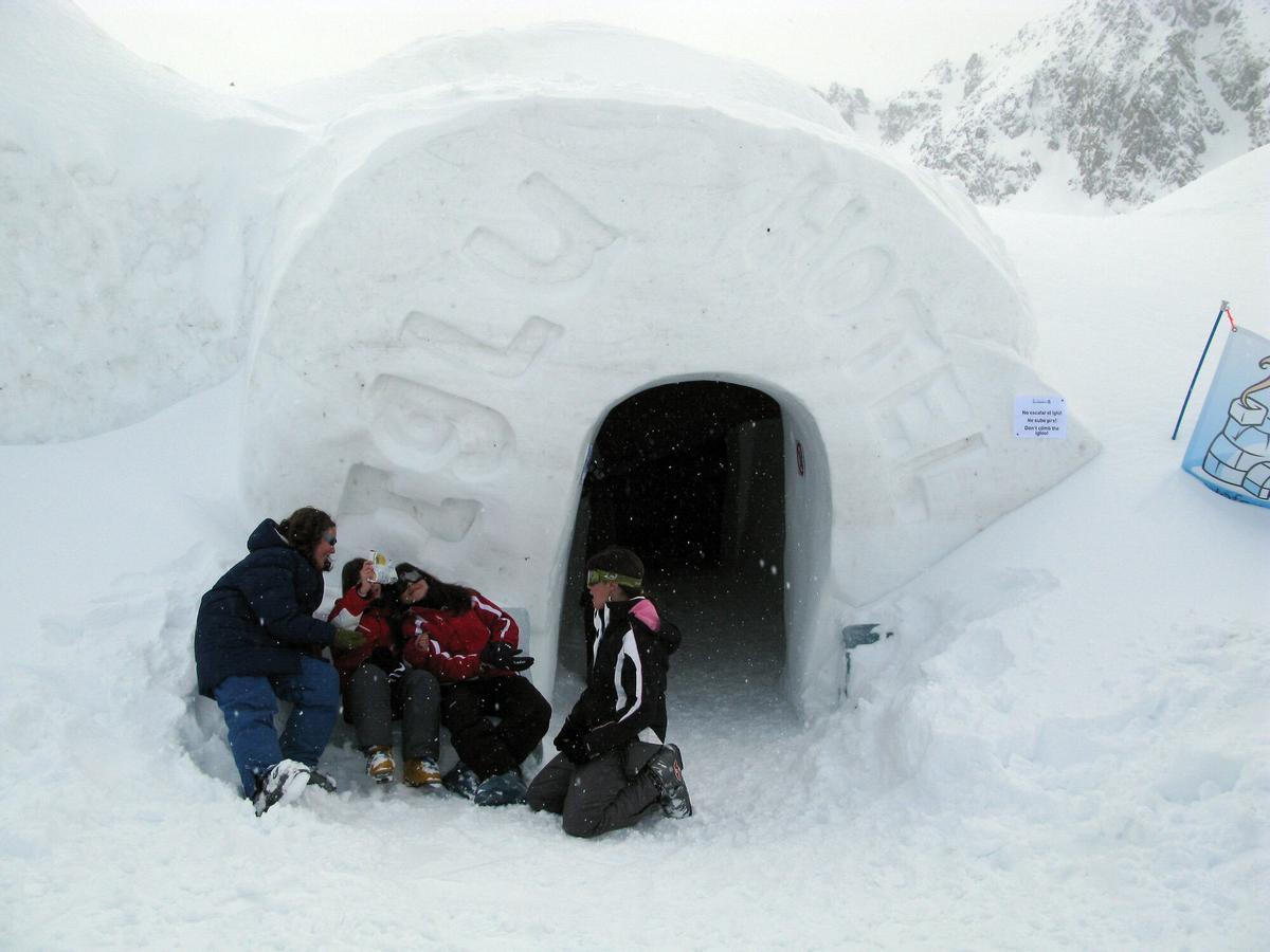Imagen de un iglú en la estación de Andorra de Granvalira