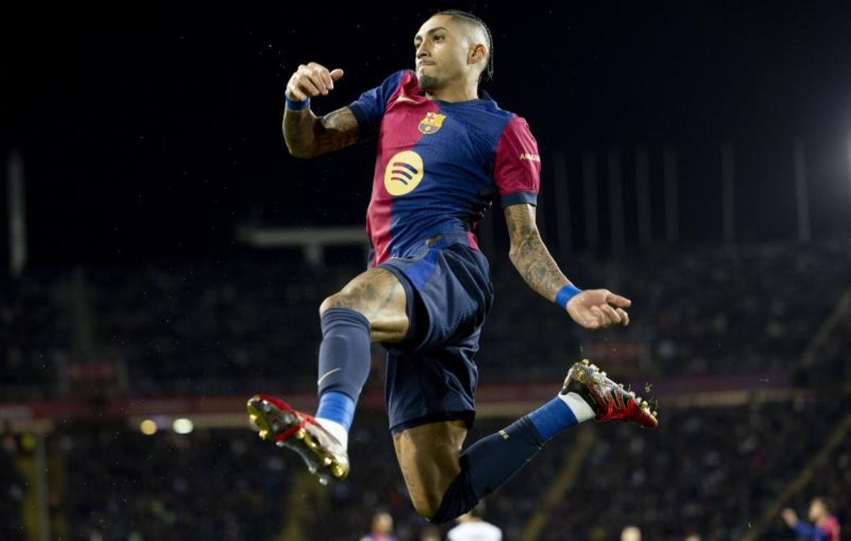 Goleada del Barça al Valencia en Montjuic