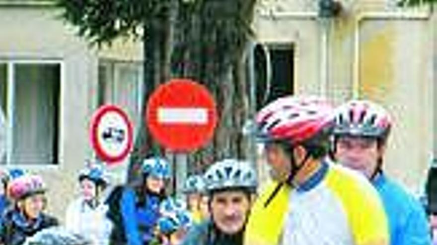 Participantes en la marcha.