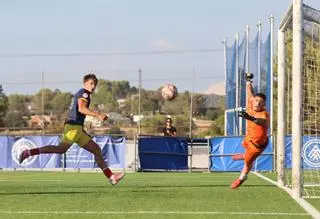 El Gimnàstic de Manresa juvenil queda a una passa de consumar una remuntada completa contra el Sabadell (3-3)