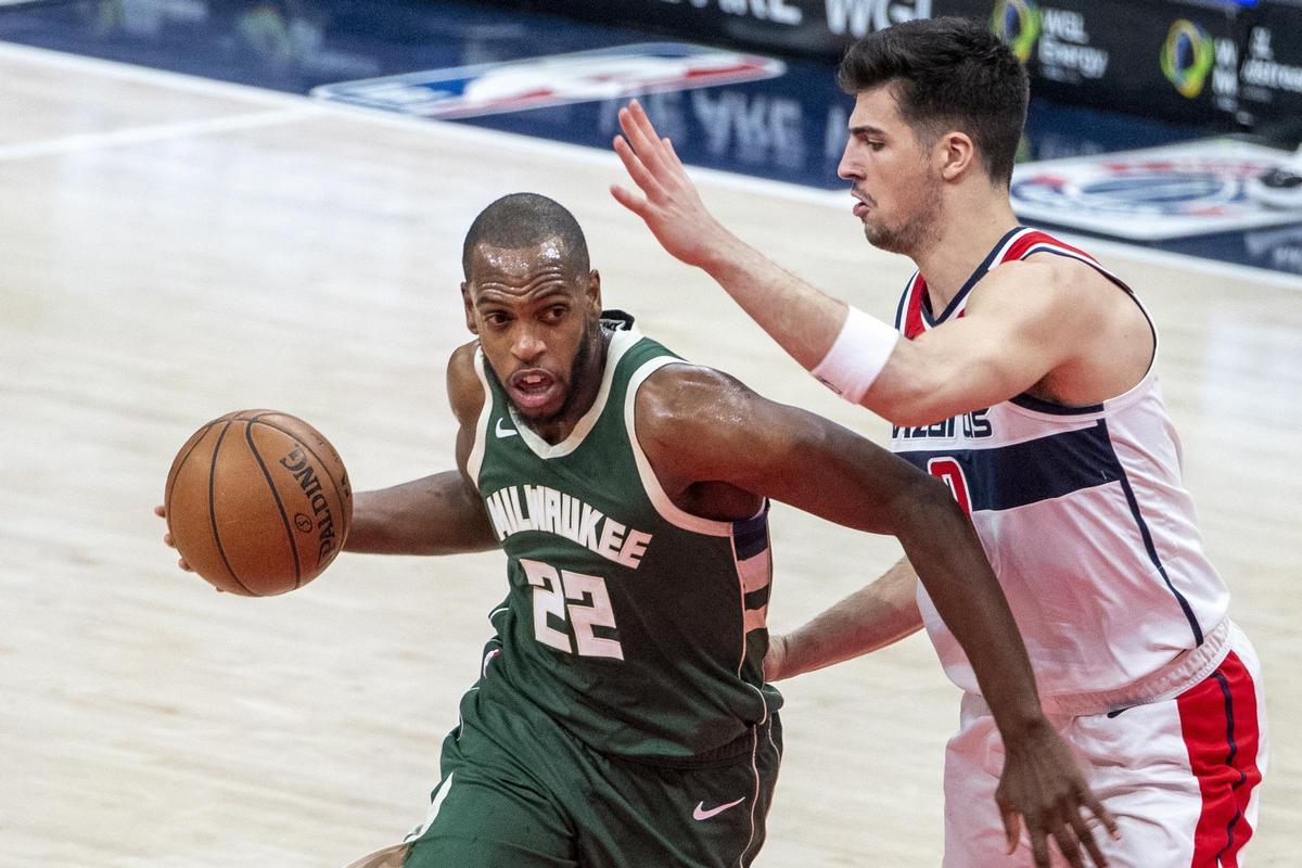 Los Bucks no tiran la toalla.