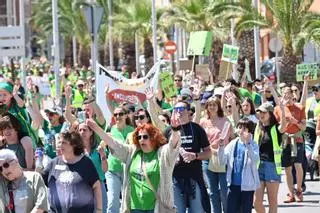Galería de imágenes: nueva jornada de movilizaciones de los profesores en Castellón