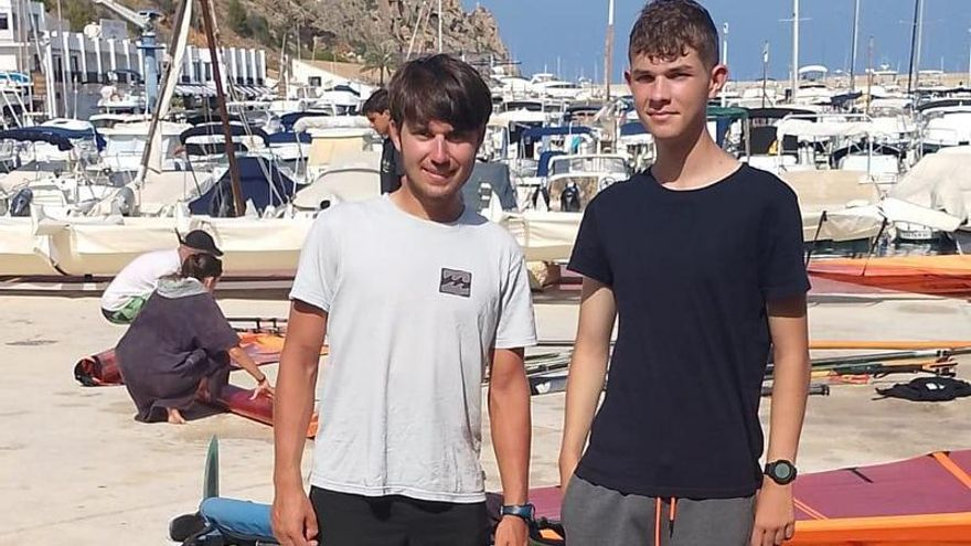 Hector Pérez del Álamo se coloca en primera posición en el Campeonato de España de Raceboard