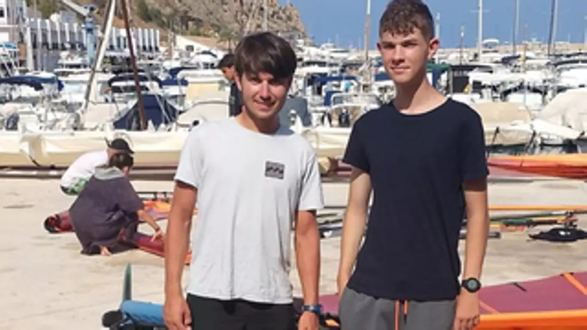 Hector Pérez del Álamo se coloca en primera posición en el Campeonato de España de Raceboard