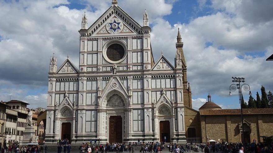 Mor un turista català a Florència colpejat per la pedra d&#039;una església
