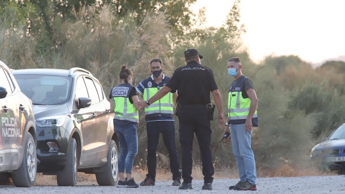 Agentes de la Policía Nacional en la zona.