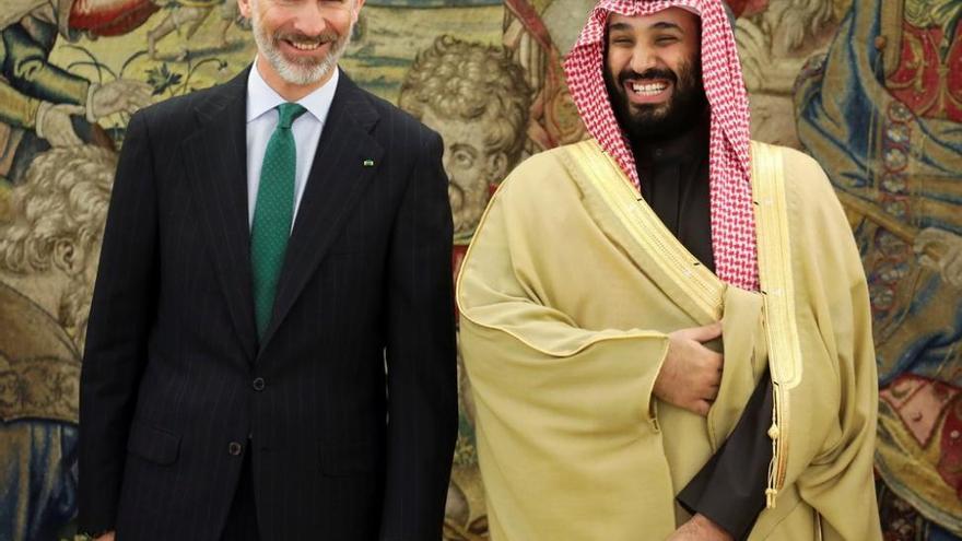 Felipe VI y el príncipe príncipe heredero saudí examinan la cooperación bilateral entre ambos países