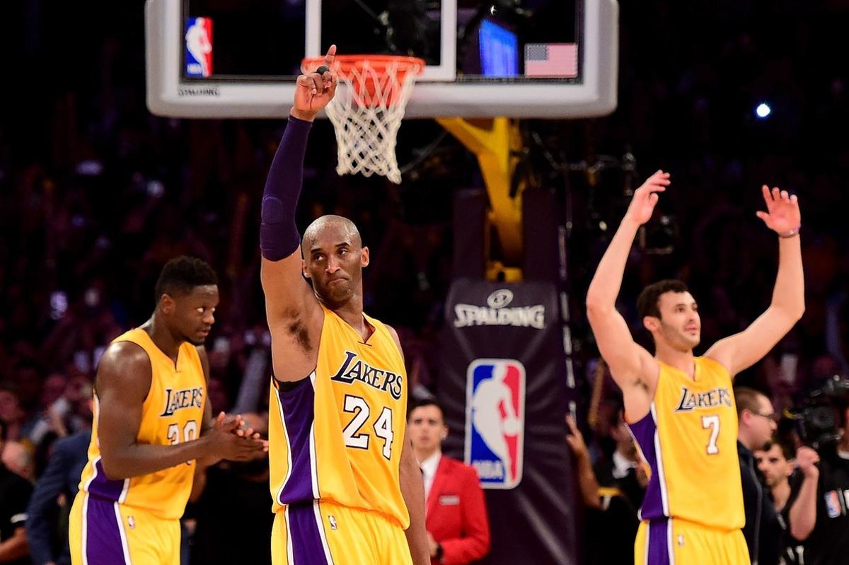 Kobe Bryant se despidió a lo grande Kobe Bryant se despidió a lo grande