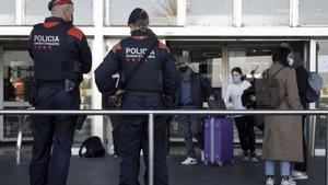 Catalunya podrà donar permisos de residència i tornar migrants