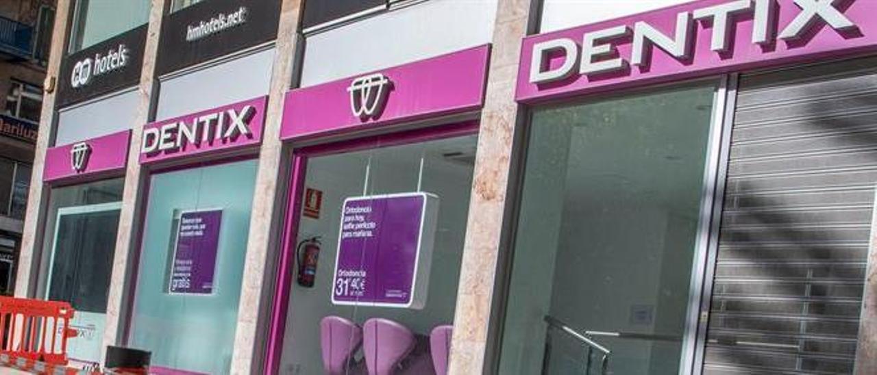 Dentix reabre 62 clínicas en todo el país