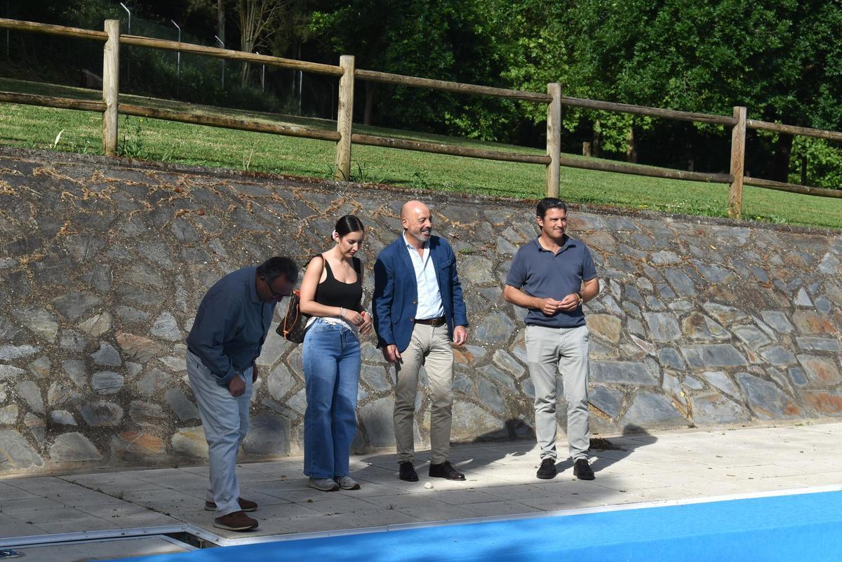 Galería | Las piscinas de Cáceres ultiman los detalles para afrontar el verano