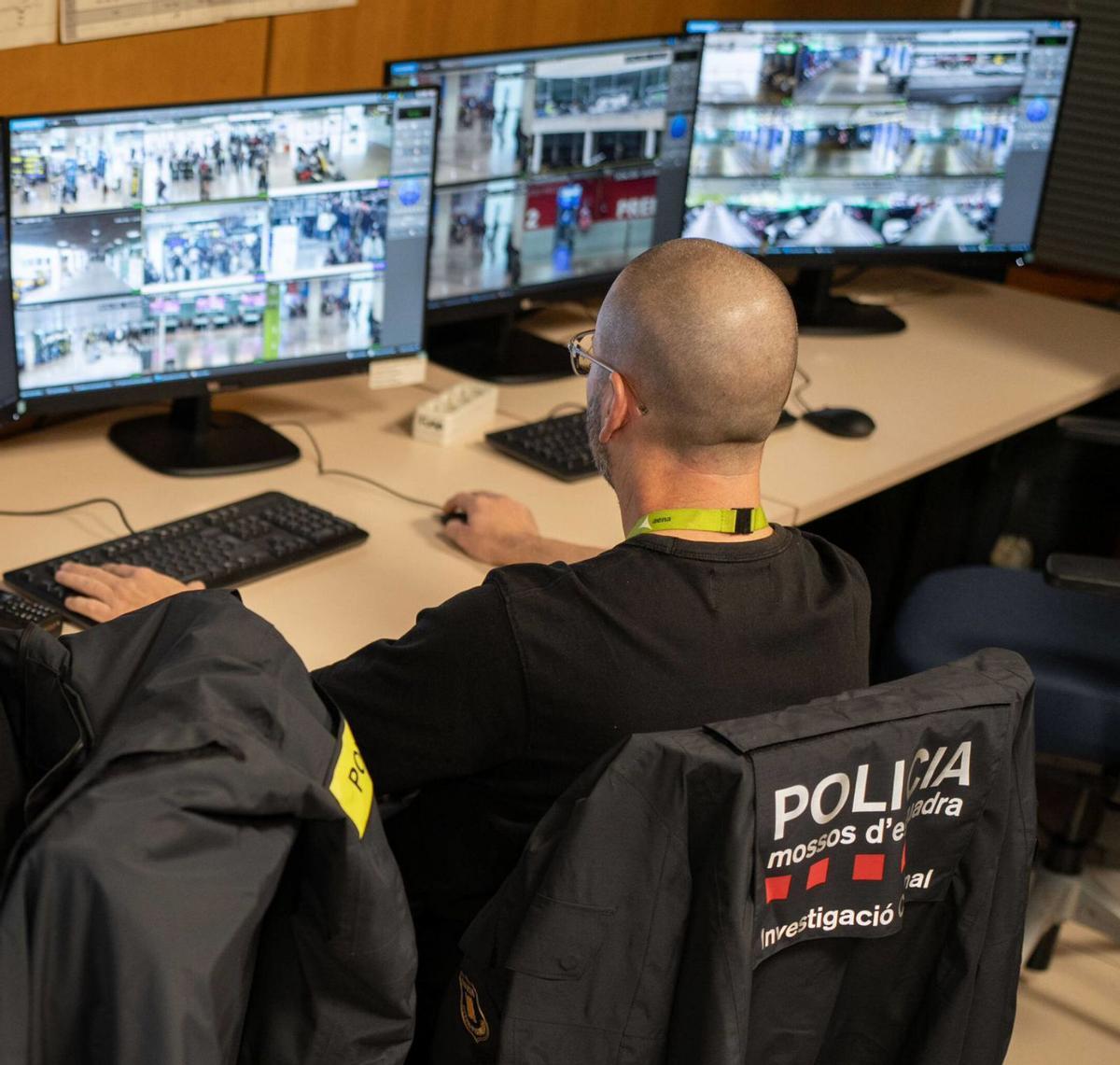 Setge al ‘taxi pirata’ a l’aeroport