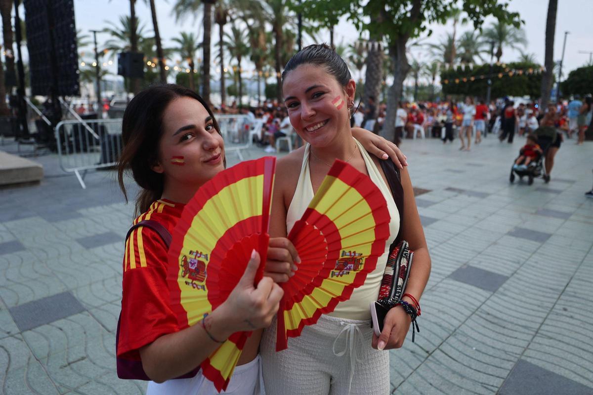 Galería: el ambiente del público durante la semifinal del Mundial entre España y Francia