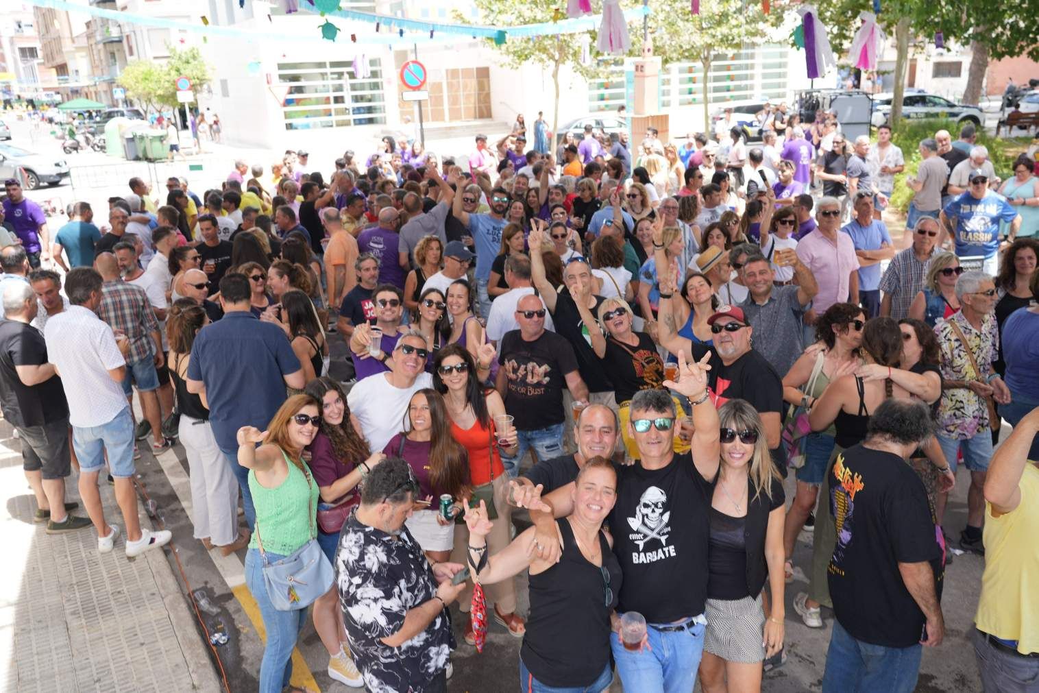 El Grau da inicio a las fiestas de Sant Pere con pólvora, bous y música