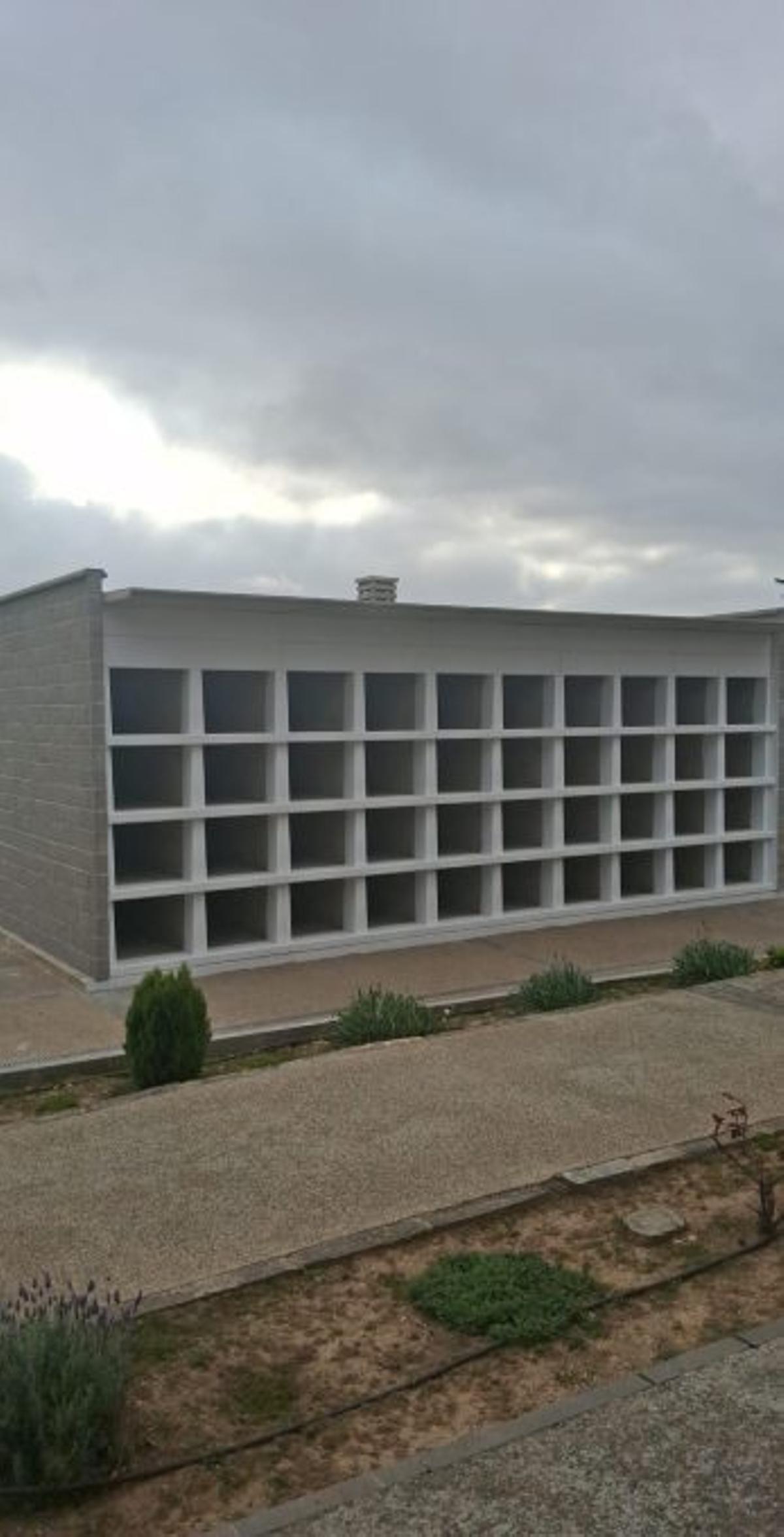 Nuevo bloque de nichos.