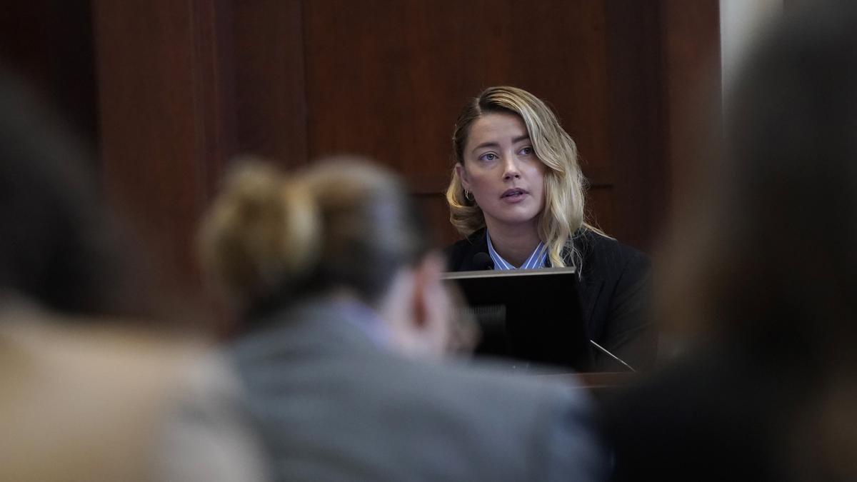 Amber Heard durante su declaración en el juicio.