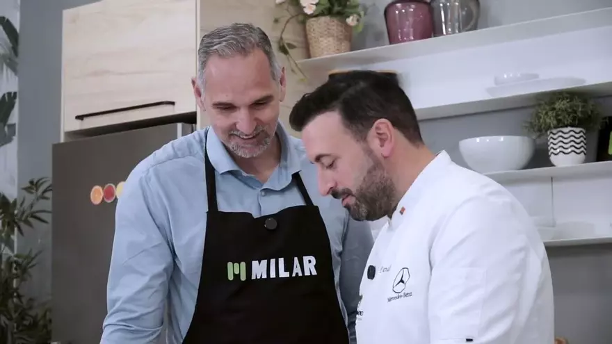 Víctor Luengo se adentra en los fogones del canal de cocina de Milar con una receta de fideuà