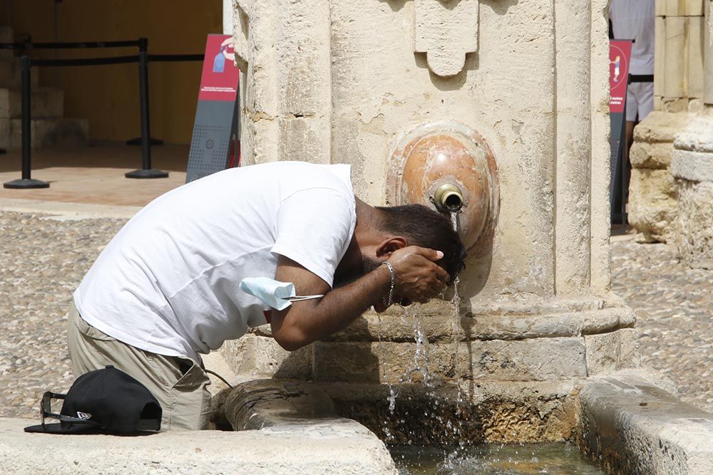 En imágenes la tercera jornada de la ola de calor en Córdoba
